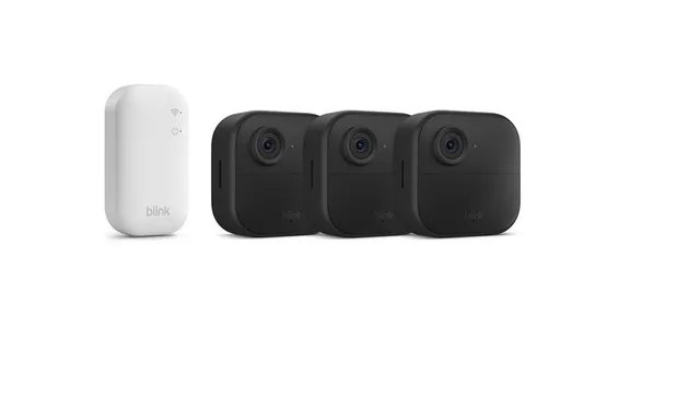 IP-Überwachungskamera Kamera Outdoor 4 Sicherheitskamera 3-Kamera-System Überwachungskamera (Innenbereich, Außenbereich, Set, inkl. Sync Modul Core, integriertes Mikrofon)