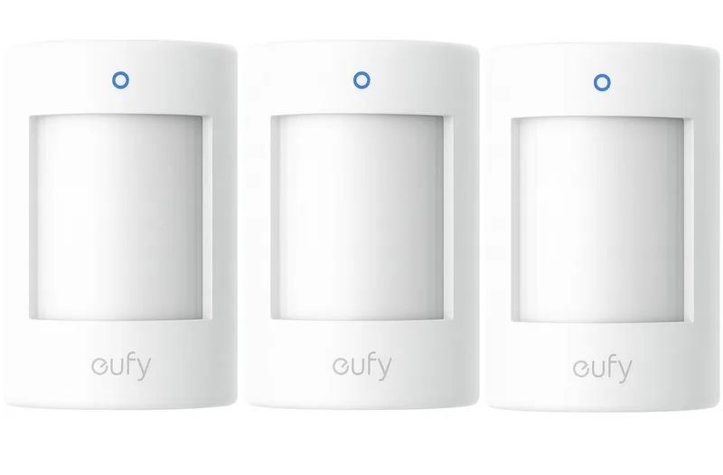Motion Sensor E20 - 3 pack, Pet-Friendly Detection to Prevent False Alarms, Extended 5-Year Battery Life, Easy and Versatile Installation, Compatible with HomeBase Professional de eufy en 3* wit – photo produit