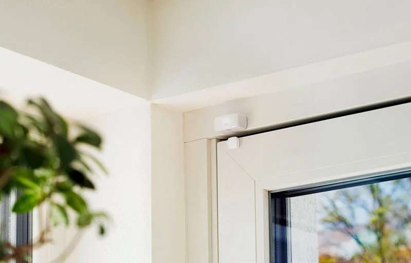 Heizkörperthermostat Thermo + Door & Window Heizen Set von Eve in Weiß – Produktfoto 4 von 5