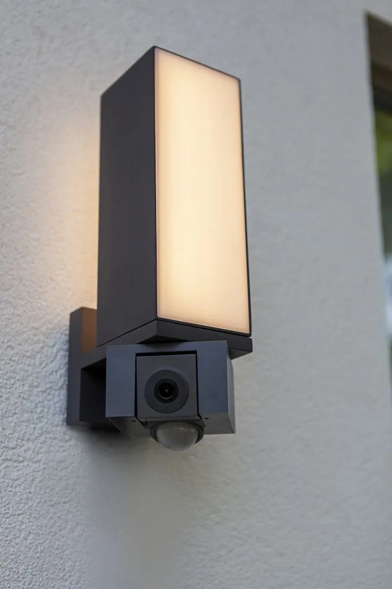 Connect CUBA - Smart Security Wandlamp voor buiten - Camera - PIR Bewegingssensor - LED - Aluminium - 1000 Lumen - 17.3W - Kleurtemperatuur te kiezen - Donkergrijs by Lutec in Grey – product photo