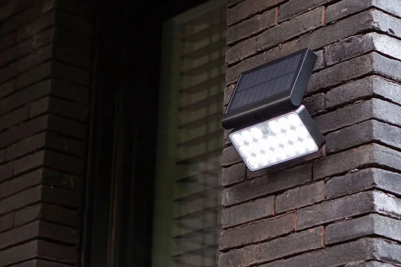 Connect TUDA - Slimme LED wandlamp met solar en sensor by Lutec in Black – product photo