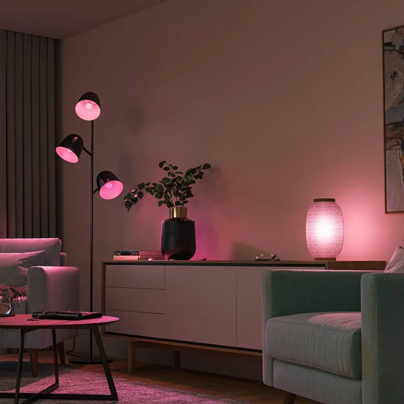 LED lamp - kogellamp - E14 fitting - bevat 2 lampen - aanpasbaar wit en gekleurd licht - slimme verlichting van Philips Hue – productfoto 3 van 5