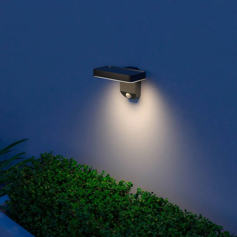 Smart Outdoor Solar wandlamp, sensor, RGBW van Calex in Zwart – productfoto 2 van 2