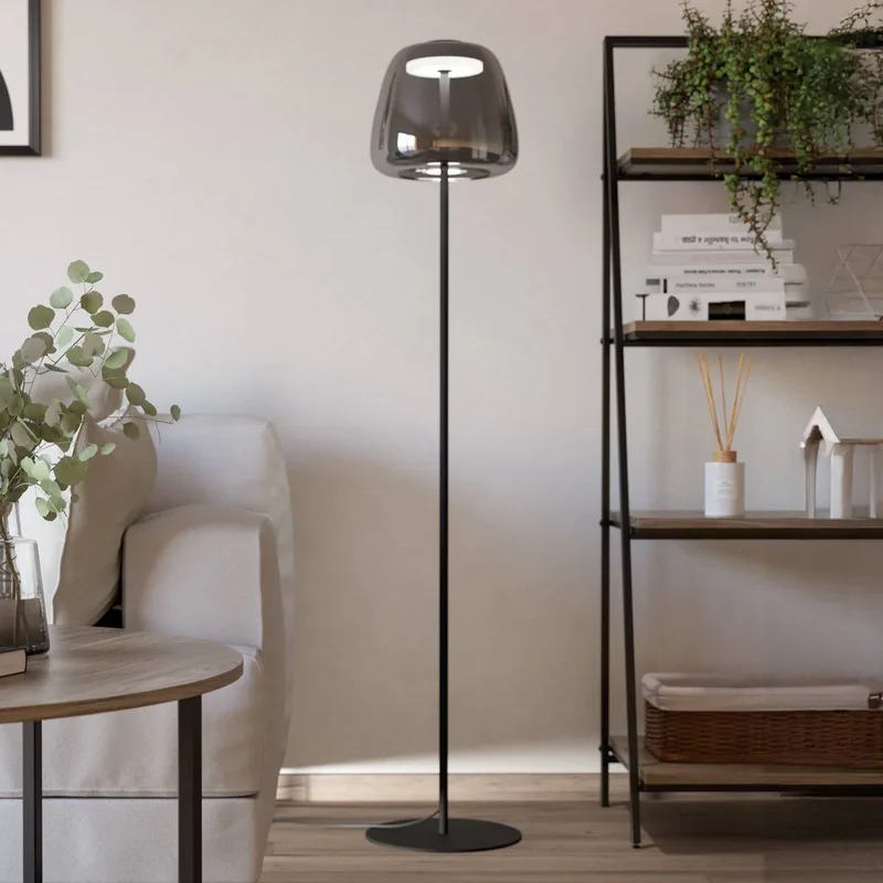 LED vloerlamp Alfero-Z, RGB, CCT, zwart van EGLO connect in Zwart, Chroom – productfoto 1 van 5