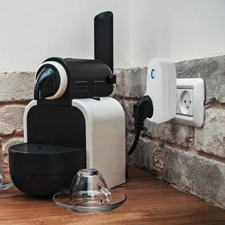 Piove-C LED buiten wandlamp van EGLO connect in Zwart, Wit – productfoto 4 van 5