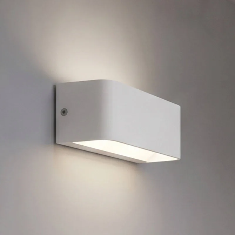 Smart LED buiten wandlamp SANIA-Z, IP55 van EGLO connect in Wit – productfoto 1 van 5