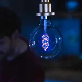 WiFi filament Globe RGBW E27 4,5W by LEDVANCE SMART+ in Transparent – product photo 3 of 5