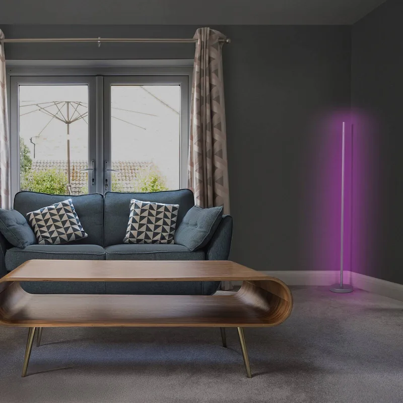 WiFi vloerlamp CORNER MAGIC 140 cm RGB van OSRAM SMART+ in Zilver – productfoto