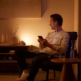 Bloom tafellamp white en Color van Philips Hue in Wit – productfoto 4 van 5