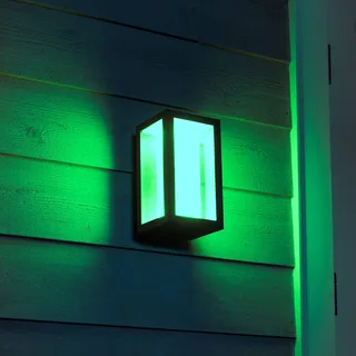 buitenwandlamp Impress, RGBW, IP44, smart van Philips Hue in Zwart, Wit – productfoto 3 van 5