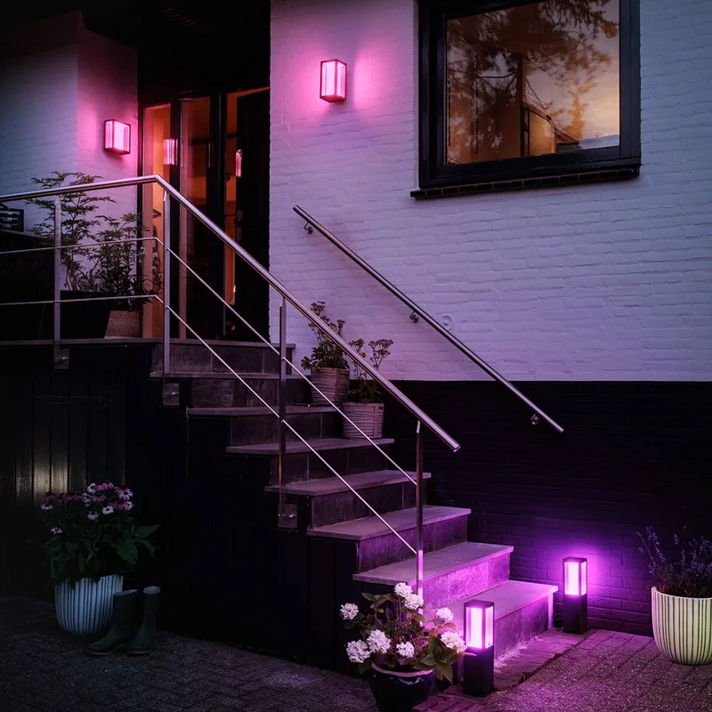 buitenwandlamp Impress, RGBW, IP44, smart van Philips Hue in Zwart, Wit – productfoto 5 van 5