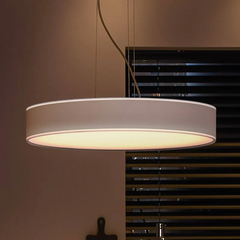 Enrave LED hanglamp van Philips Hue in Wit – productfoto 1 van 5