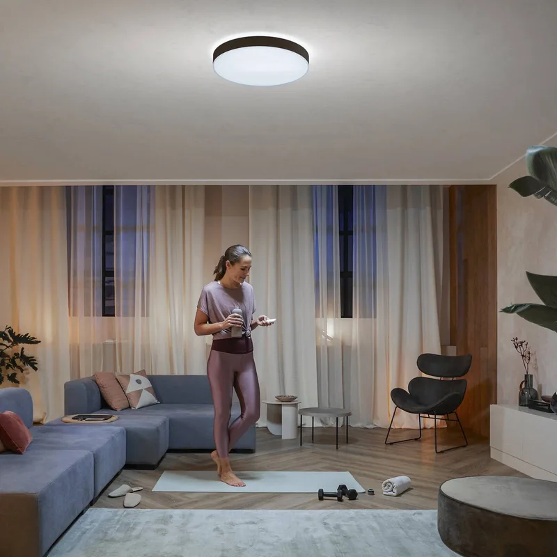 Enrave LED plafondlamp 55,1cm van Philips Hue in Zwart – productfoto 3 van 5