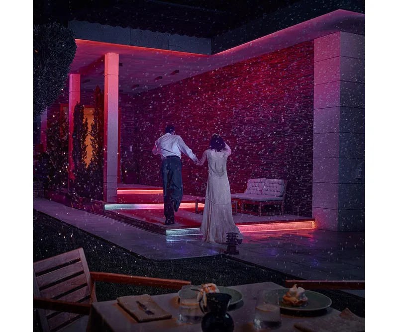 LED-Streifen Flux Gradient Outdoor Lightstrip van Philips Hue in Wit – productfoto 4 van 5
