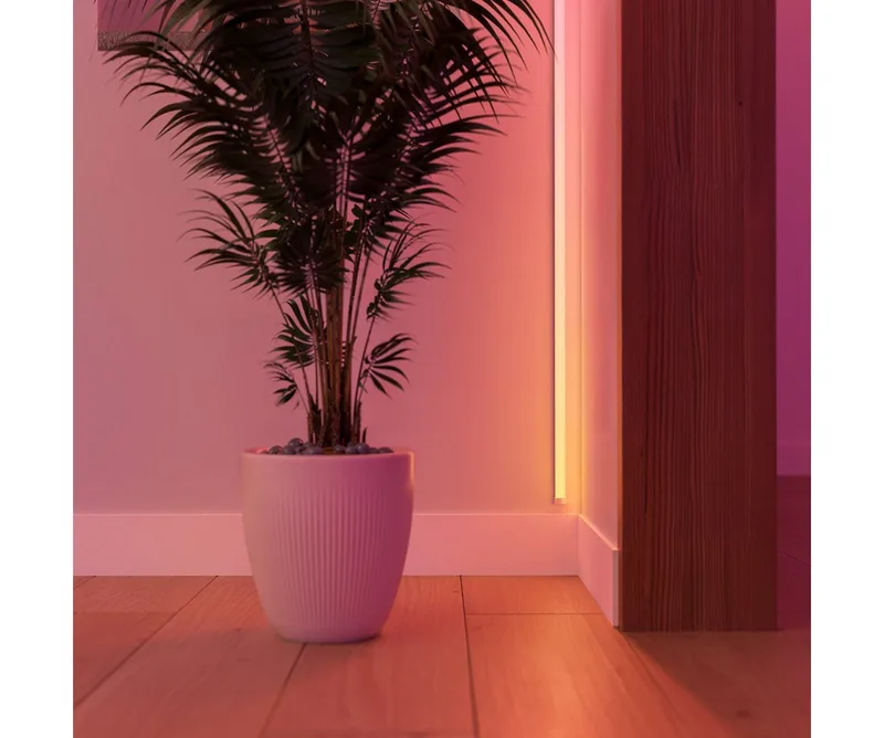 LED Stripe OmniGlow Gradient Premium Lightstrip, Gradient Farbverläufe, App-/Sprachsteuerung, zuschneidbar, Diffusor fra Philips Hue i Hvid – produktbillede 3 af 5