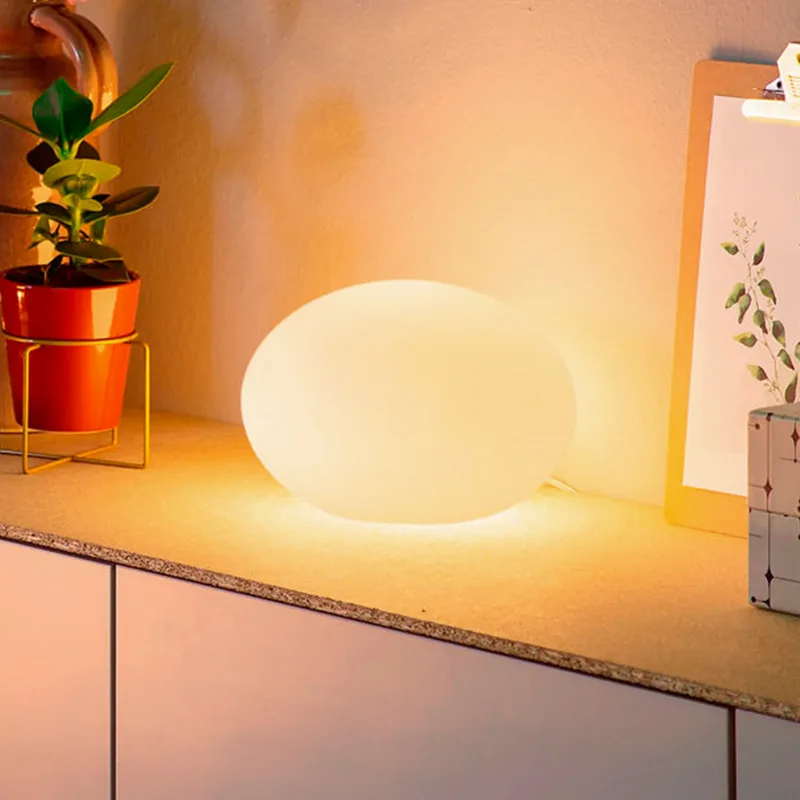Smart tafellamp Flourish wit RGB CCT E27 van Philips Hue – productfoto 1 van 5