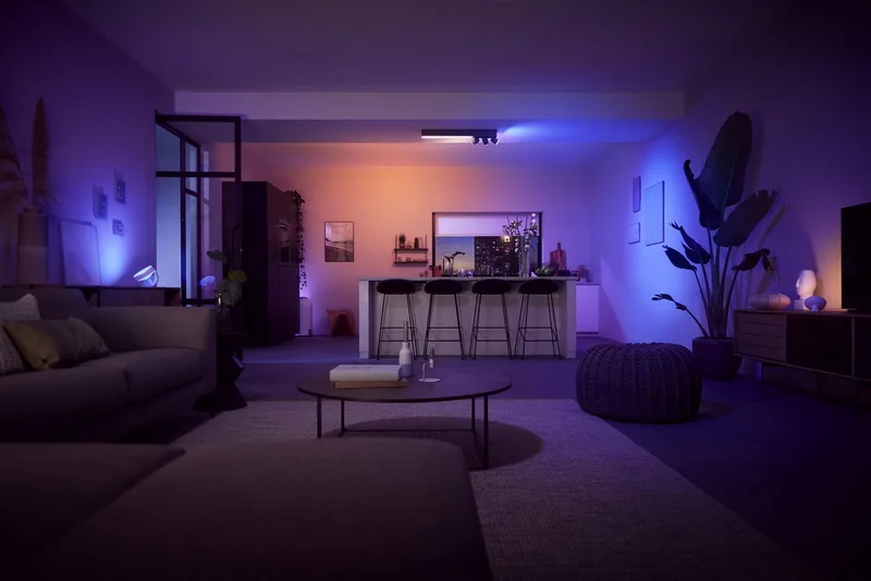 Smarte LED-Leuchte Bundle White & Color Ambiance Centris 3er Spot Abschaltautomatik, Bluetooth, CCT - über Fernbedienung, Dimmer, Dimmfunktion, Farbsteuerung, Farbwechsel, Fernbedienung, Infrarot inkl., Leuchtdauer einstellbar, Memoryfunktion, Nachtlichtfunktion, RGB, Smart Home by Philips Hue in Black – product photo 3 of 5
