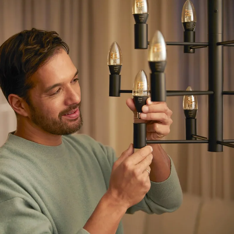 White Ambiance E14, 4,6 W, 350 lm, 2st fra Philips Hue – produktbillede 4 af 5