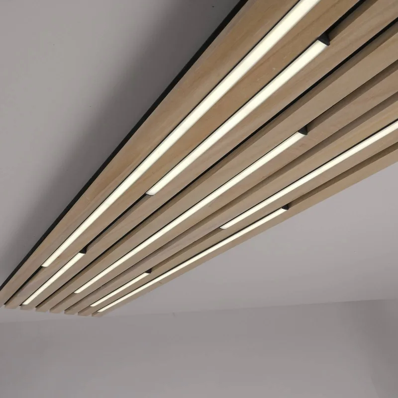 Paul Neuhaus Loftlampe Q-Acoustic træ 115 x 31 cm fra Q-Smart-Home i Licht hout, Sort – produktbillede 4 af 5