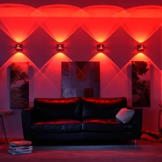 Styrbar LED-vägglampa Fisheye med fjärrkontroll från Q-Smart-Home i Zilvergrijs, Krom, Transparent – produktbild 2 av 5