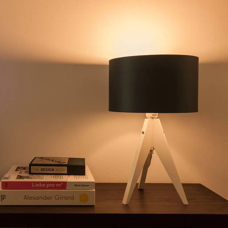 white+color LED lamp E27 9W van tint – productfoto 2 van 5
