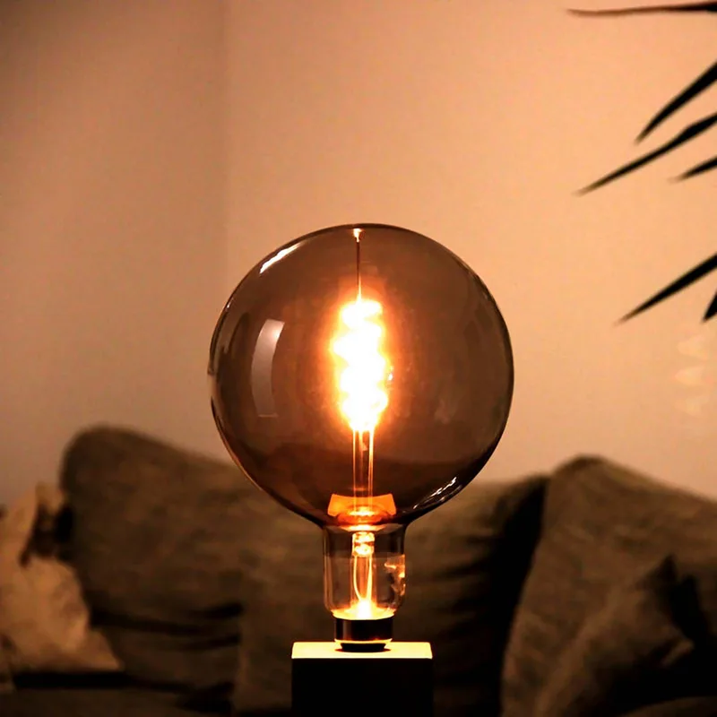 white LED bol E27 4,9 W by tint in Gold – product photo 1 of 2