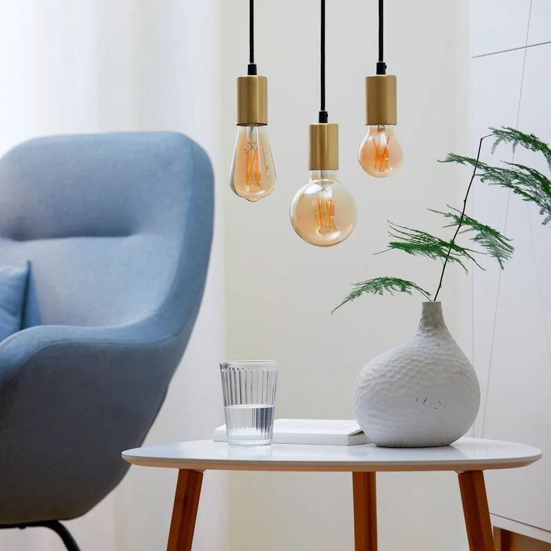 A60 LED lamp Wi-Fi E27 7W amber CCT van WiZ – productfoto 1 van 5