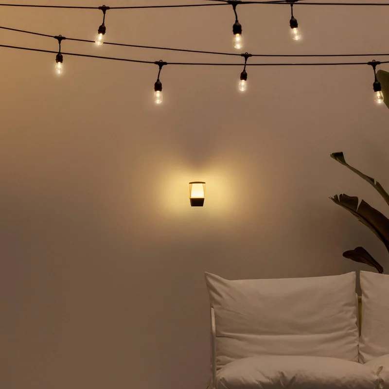 LED buitenwandlamp Elpas RGBW van WiZ in Zwart – productfoto 3 van 5