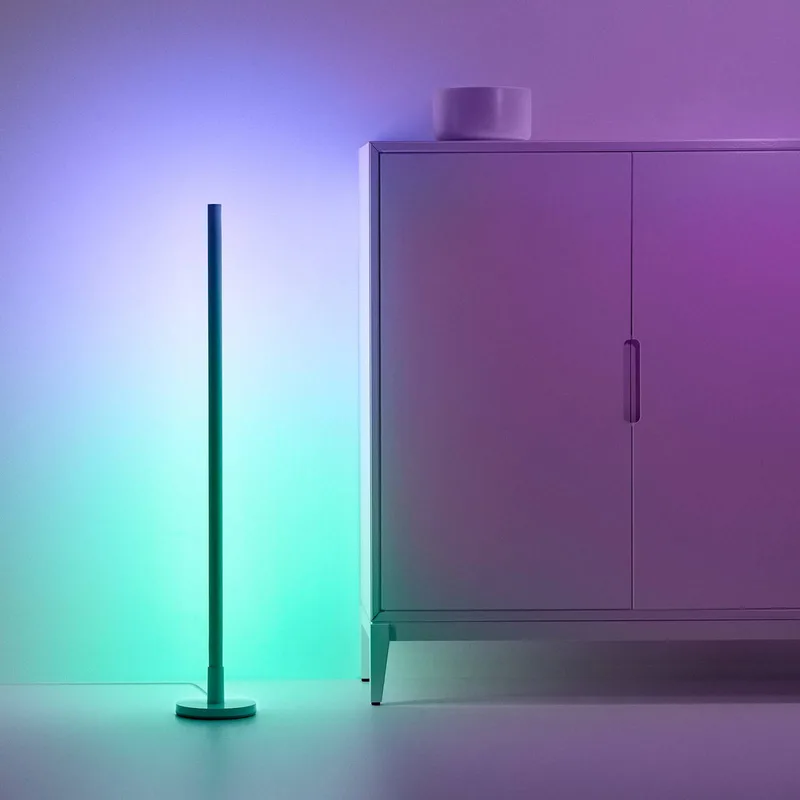 LED vloerlamp Pole, Tunable White and Color van WiZ in Wit – productfoto 2 van 4